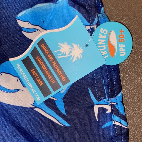 NEW Boys SWIM Shark trunks size L Blue Surf & Swim Shorts - Picture 8 of 11